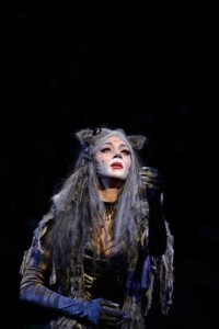 2. Nicole Scherzinger (Grizabella) in Cats at the London Palladium. Photo credit Alessandro_