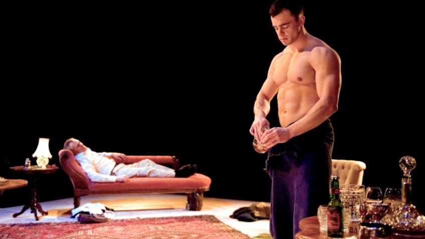 Actors stripped to the buff have a Whale of a time