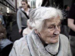 old lady Pixabay https://pixabay.com/en/dependent-dementia-woman-old-age-100343/ Free for commercial use / No attribution required 