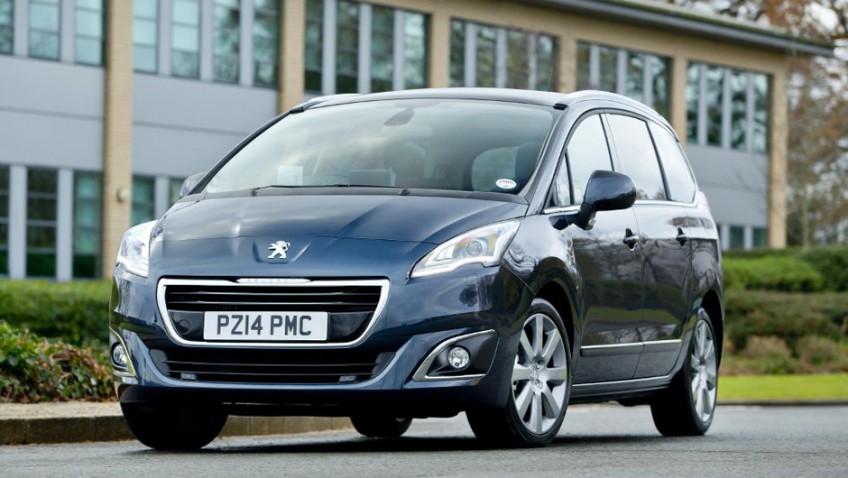 Peter Cracknell reviews the Peugeot 5008