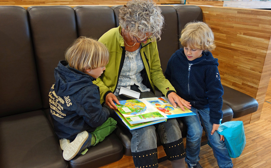 Older woman - Children - Reading - Free for commercial use No attribution required - Credit Pixabay
