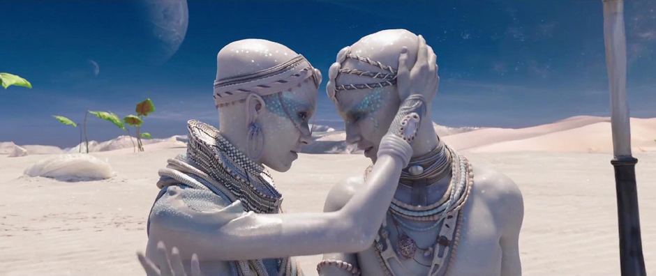 Aymeline Valade and Pauline Hoarau in Valerian and the City of a Thousand Planets - Credit IMDB
