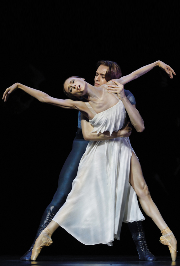 Svetlana Zakharova and Denis Rodkin in Amore - Francesca da Rimini - Credit Alain Hanel