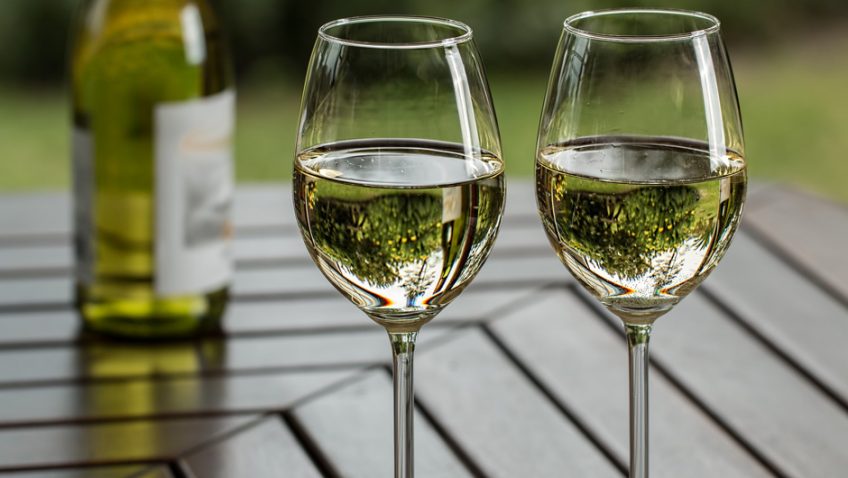 Top Ten White Wines Over £6 of 2019