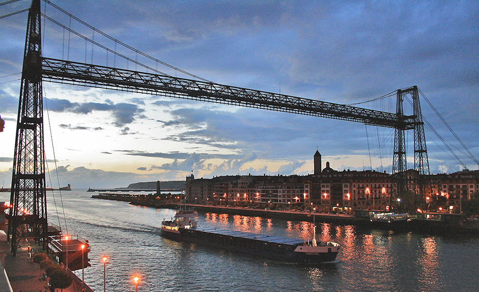Vizcaya Bridge - World's oldest transporter bridge - Bilbao - Free for commercial use No attribution required - Credit Pixabay