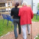 5 ways to communicate with a loved one living with dementia