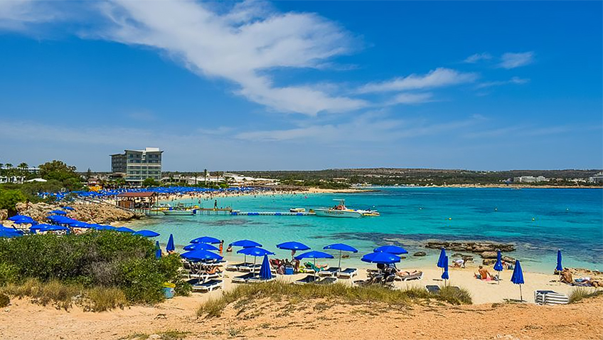 5 different experiences that the island of Cyprus can offer