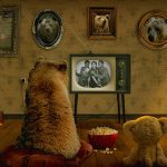 Bear watching TV - Free for commercial use No attribution required - Credit Pixabay