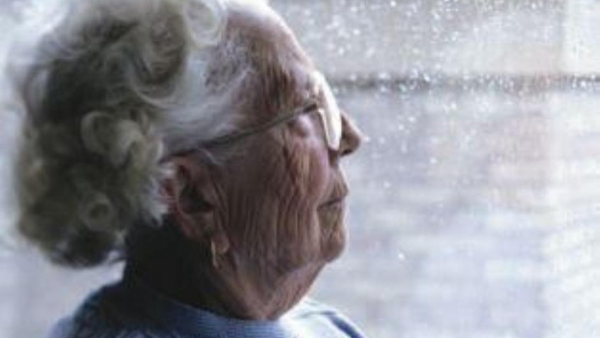 Tens of thousands of older people at risk of financial abuse