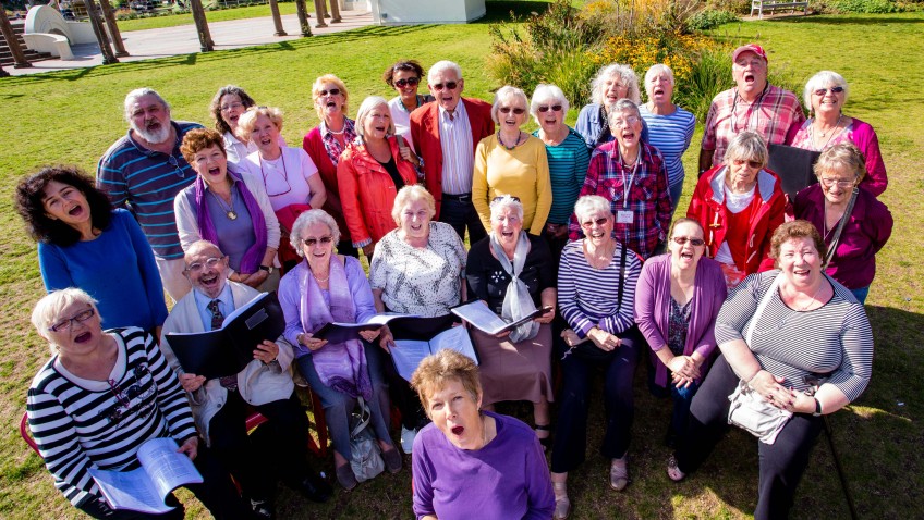 Christmas carol singing season is good news for people with lung conditions