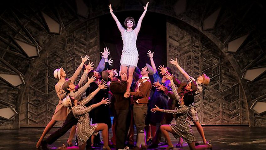 Thoroughly Modern Millie tap-dances into town