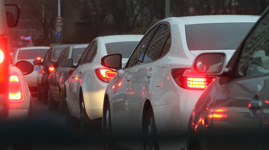 Traffic jam - Traffic queue - Free for commercial use No attribution required - Credit Pixabay