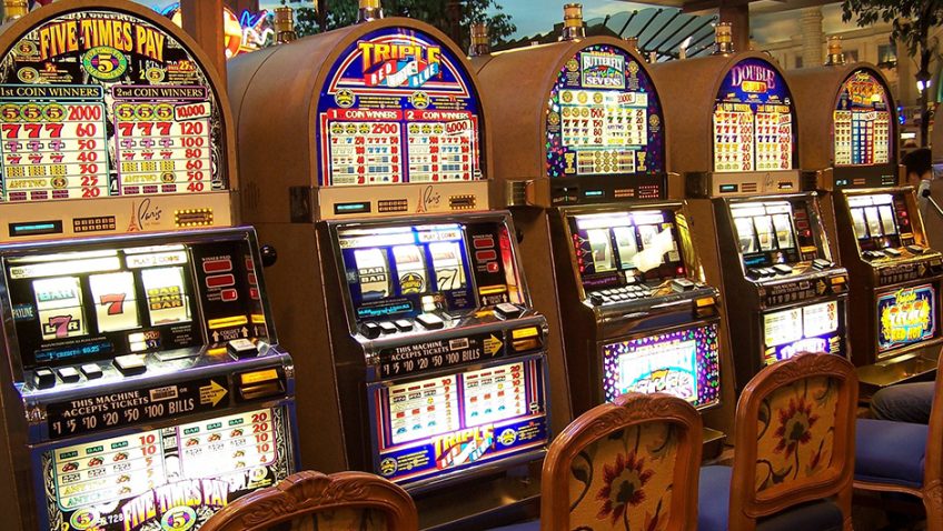 Why online slots are the fruit machine of the 21st century