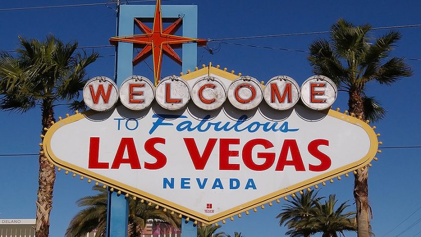 What is there to do for retirees in Las Vegas?