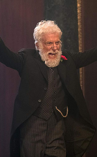 Dick Van Dyke in Mary Poppins Returns - Photo Credit: Jay Maidment - Copyright 2017 Disney Enterprises, Inc. All Rights Reserved.