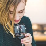 Women who drink wine put on fewer pounds than teetotallers
