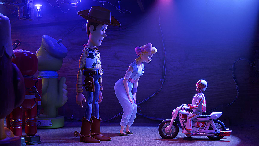 Tom Hanks, Keanu Reeves and Annie Potts in Toy Story 4 - Credit IMDB
