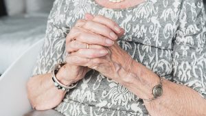 Old woman praying hands - Free for commercial use No attribution required - Credit Pixabay