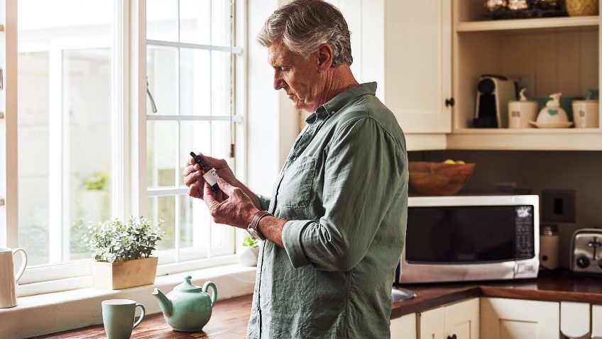 CBD Oil For Older People: Four Amazing Benefits Of Cannabidiol For Seniors