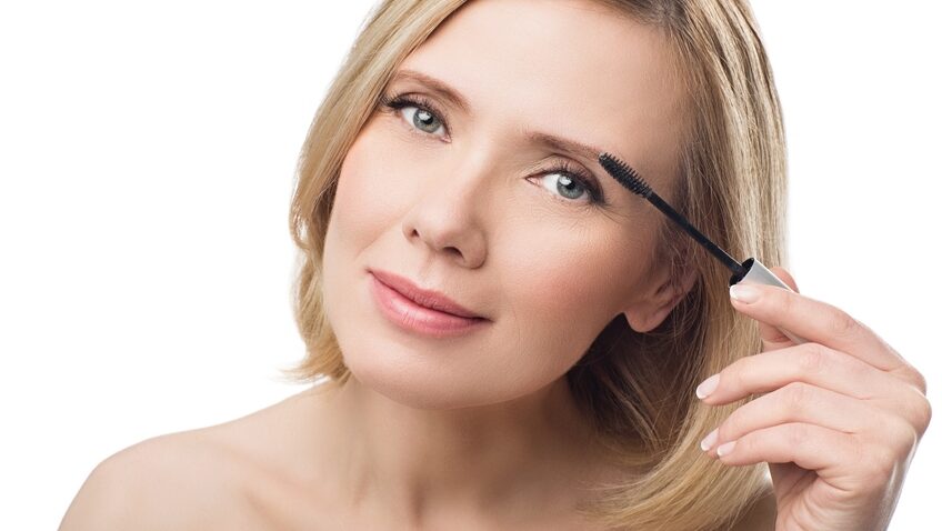 Should Women Over 40 Use an Eyebrow Serum?