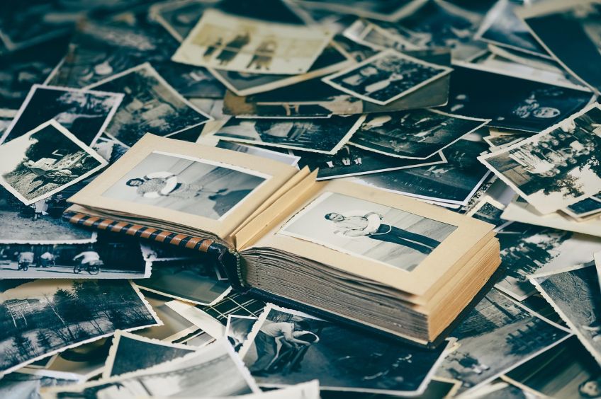 The Best Ways to Share Memories With Your Family Online