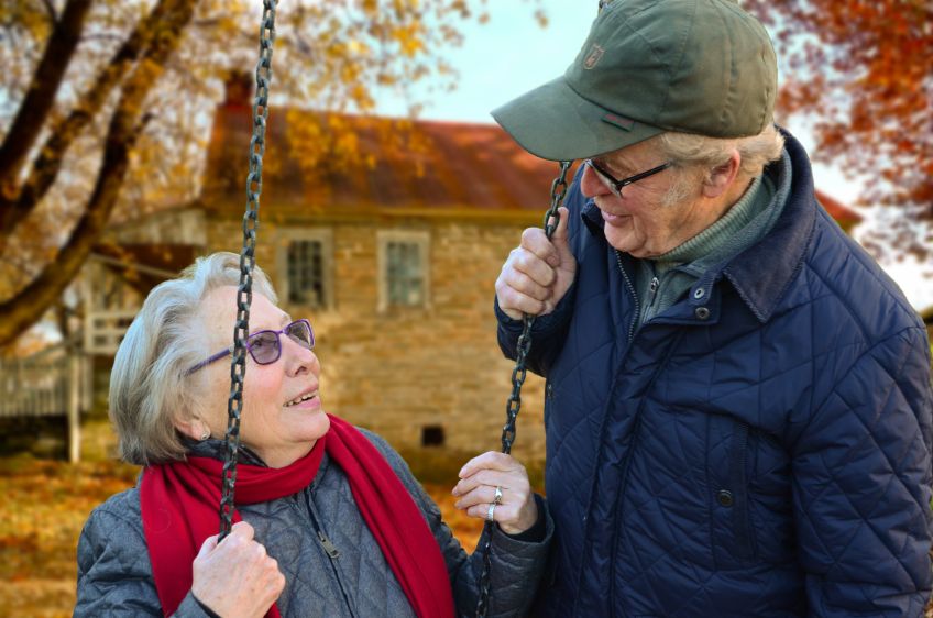 How You Can Balance Independence and Protection for an Elderly Loved One