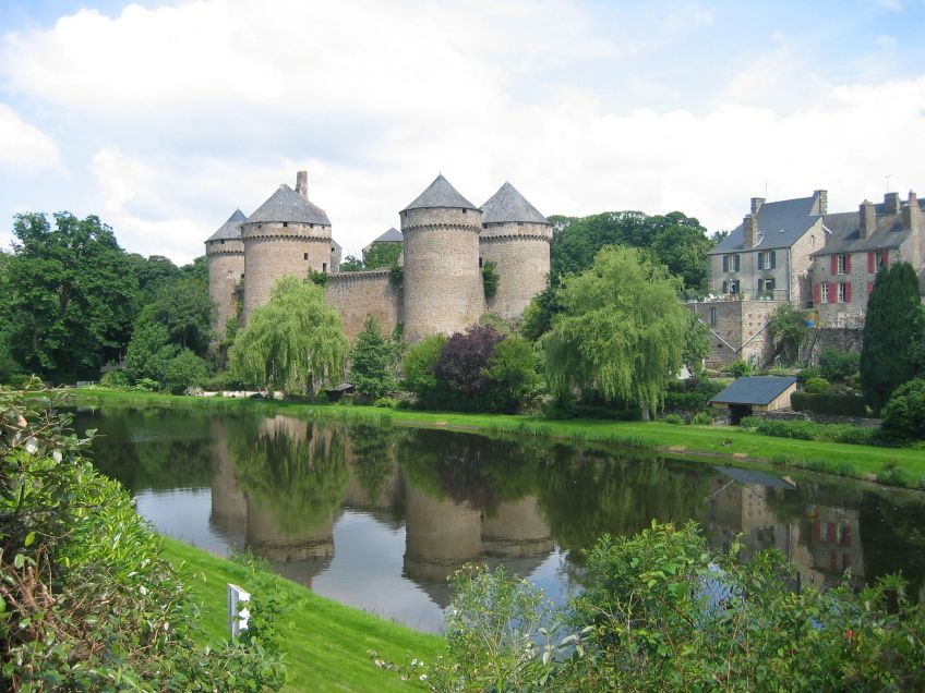 OUR FRENCH PIED-À-TERRE ADVENTURE